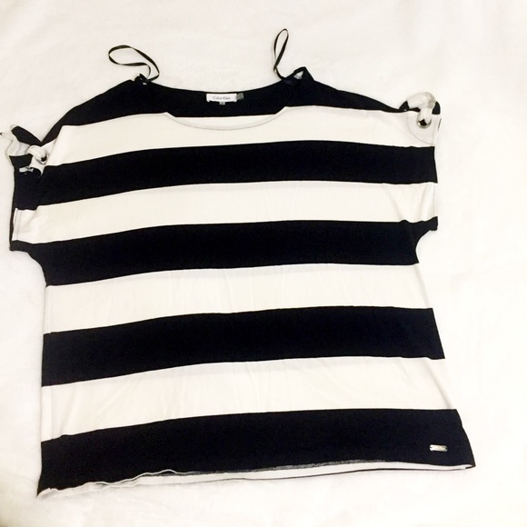 CK Black/White Striped Short Sleeve Split Tie Top - Picture 5 of 12